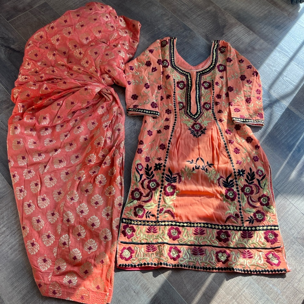 Indian Pakistani salwar suit dress